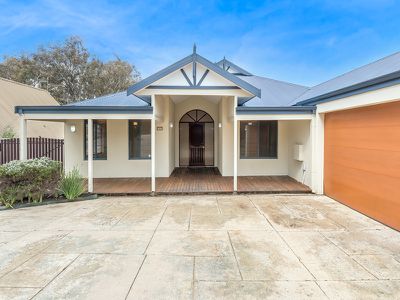 7 Verona Cres, Falcon