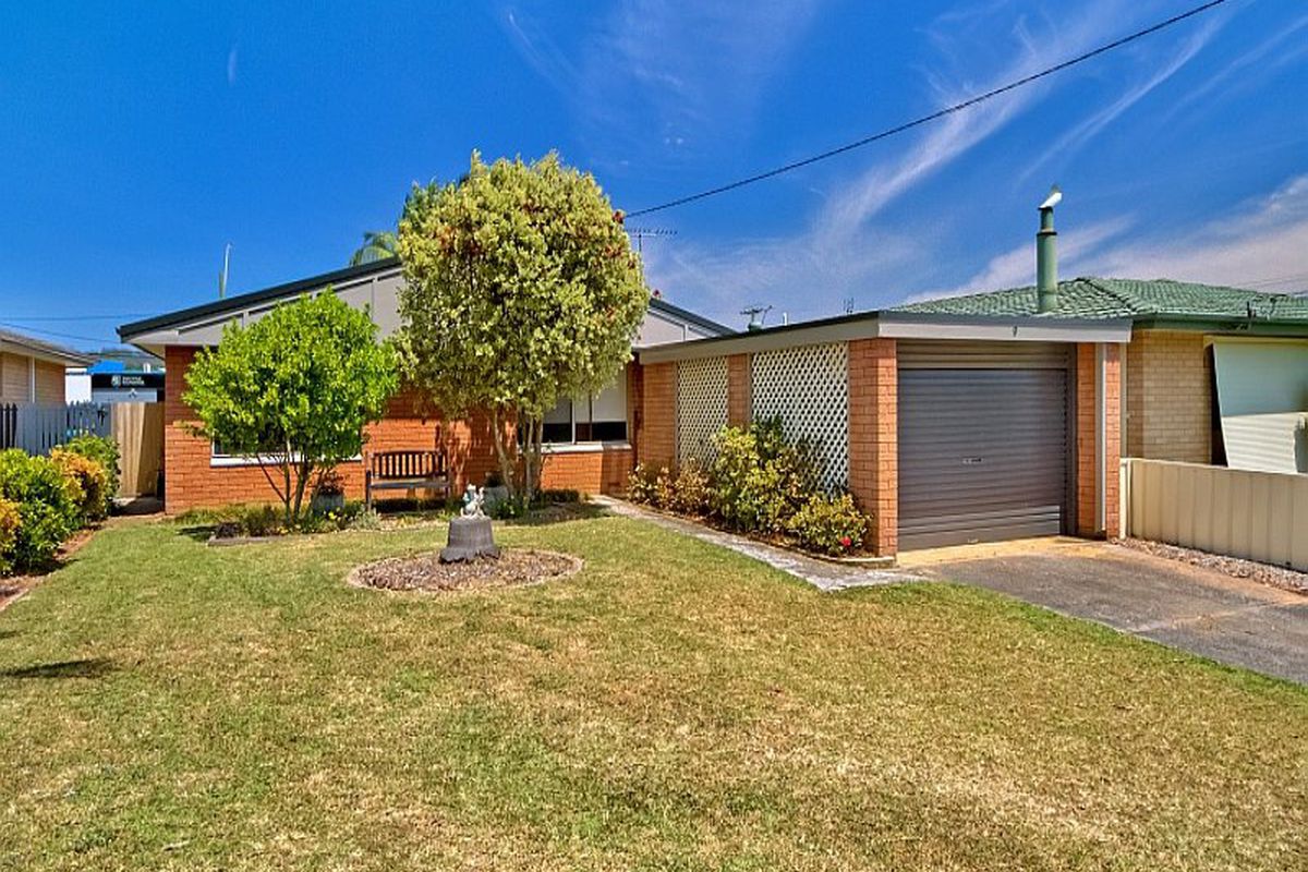 9 Lingi Street, Erina