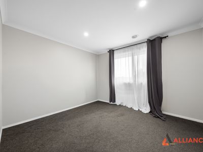 2 Riverine Street, Wollert