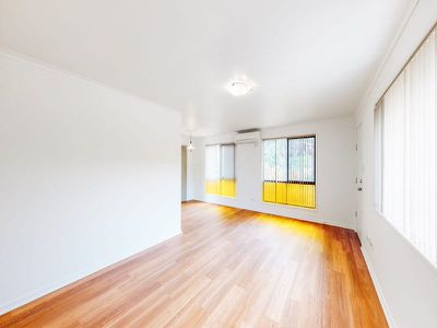 9 Knightsbridge Crescent, Rochedale South