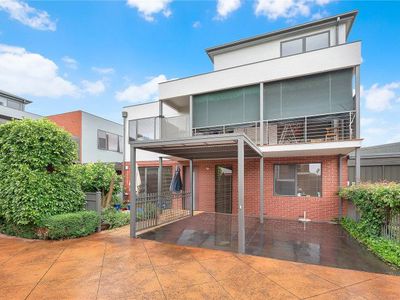 5 / 142-144 Barkly Street, Brunswick