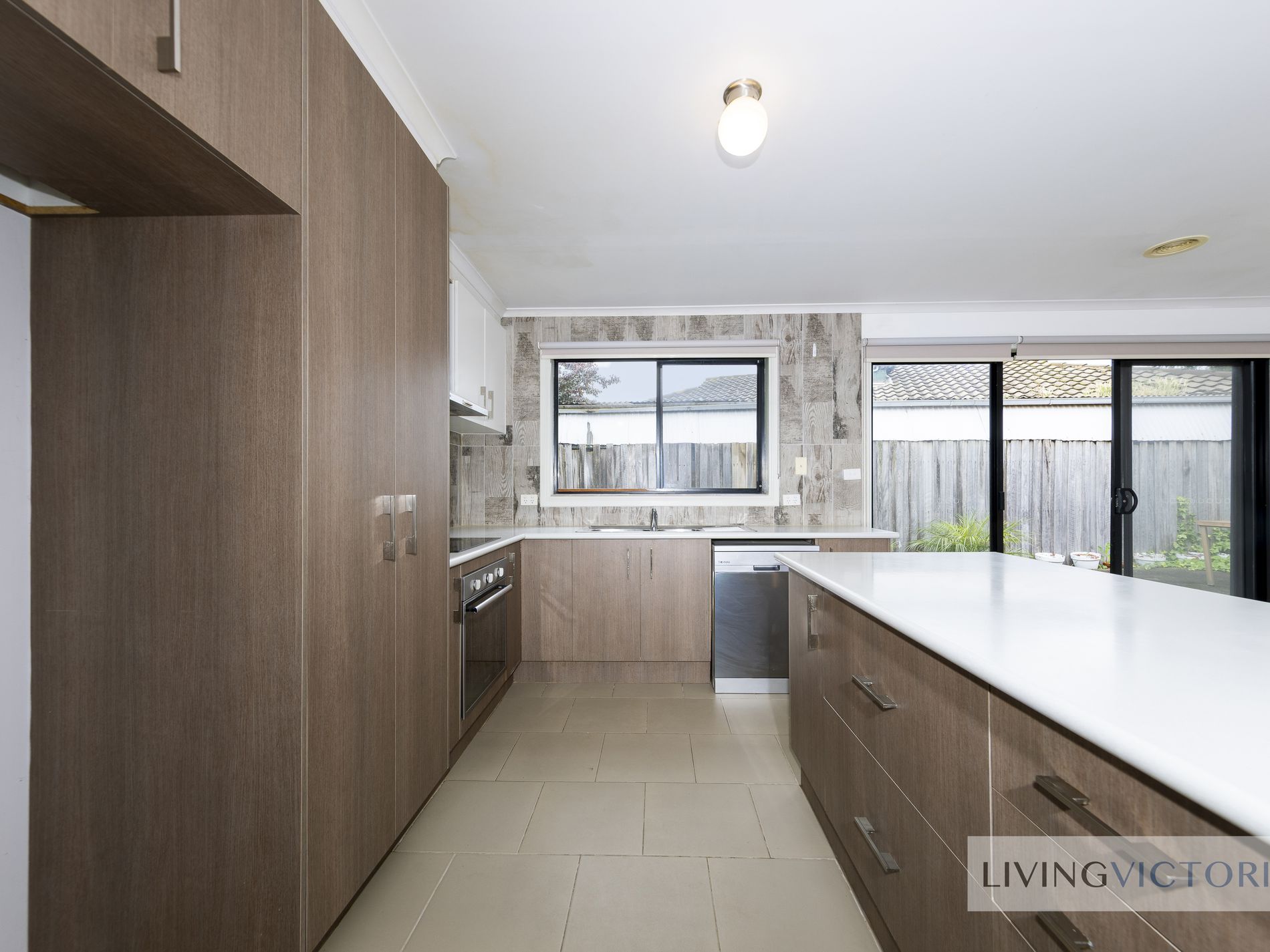 4 / 43 Acacia Crescent, Melton South