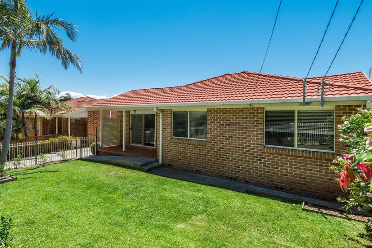 1 / 13 Maas Parade, Forresters Beach