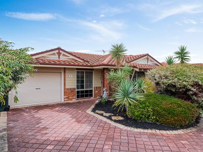 8 / 12 Deschamp Road, Morley