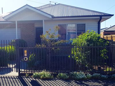 1 / 24 Clarence Street, Geelong West