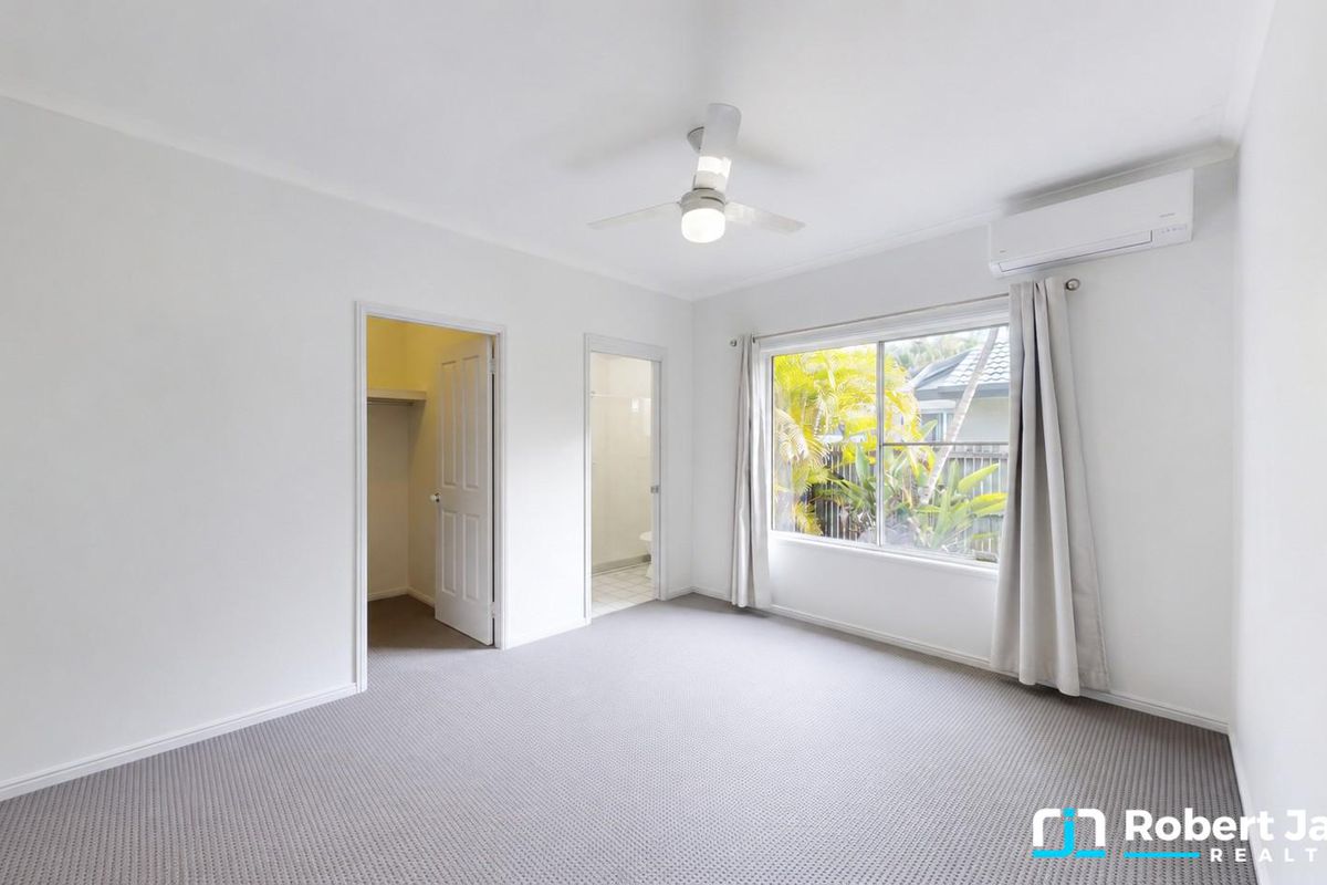 6 Driver Court, Tewantin