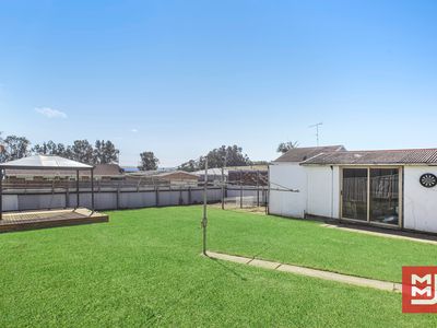 10 Charlton Street, Mount Warrigal