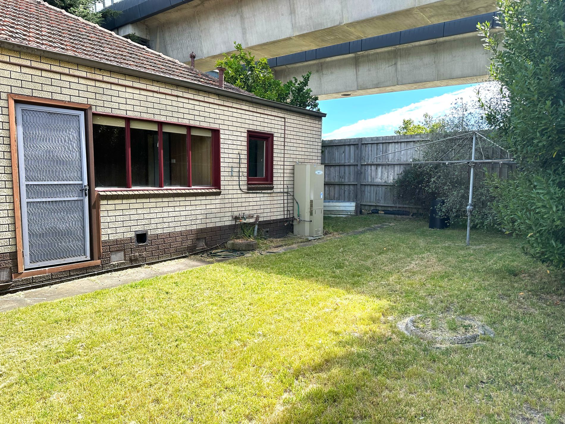 4 Cosy Gum Road, Carnegie