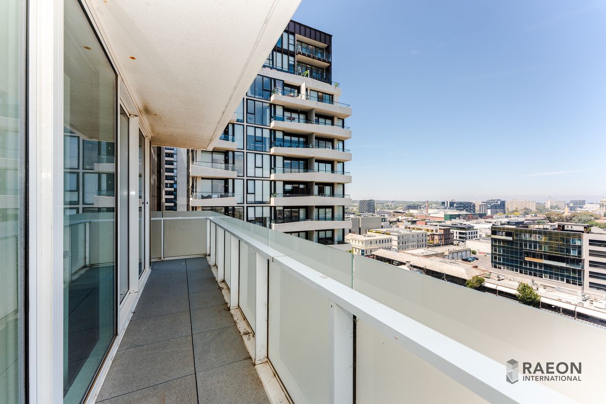 1304 / 7 Claremont Street, South Yarra