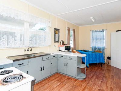 27 Blaxland Street, Eastern Heights
