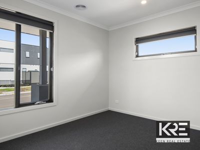 33 Inglewood Drive, Werribee