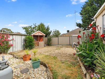 17 Mylson Ave, Broadford