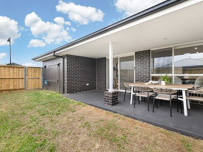 2 / 259 Settlers Boulevard, Chisholm