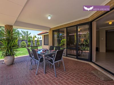 4 Octagon Gardens, Aveley