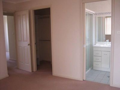 2 Tooma Place, Flinders