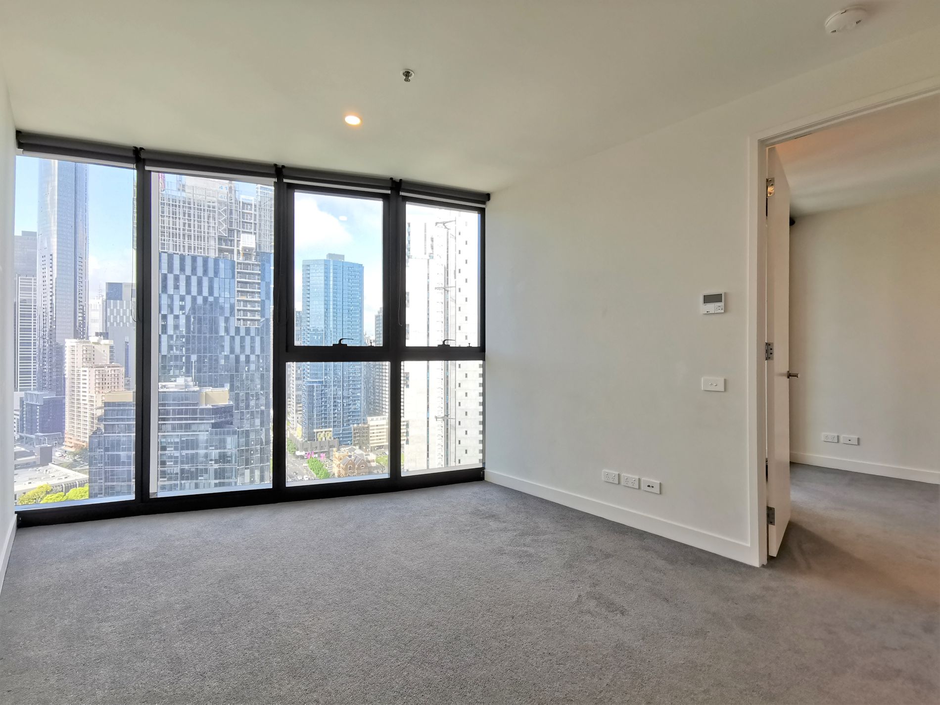 2509 / 105 Clarendon Street, Southbank