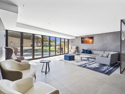 11901 / 36 OLD BURLEIGH ROAD, Surfers Paradise