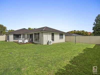 30 Skyhawk Avenue, Hamlyn Terrace
