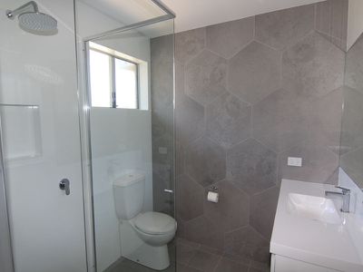 2 / 50 Amanda Crescent, Forster