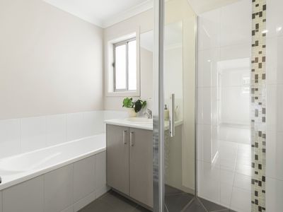 38 Straw Flower Circuit, Greenvale