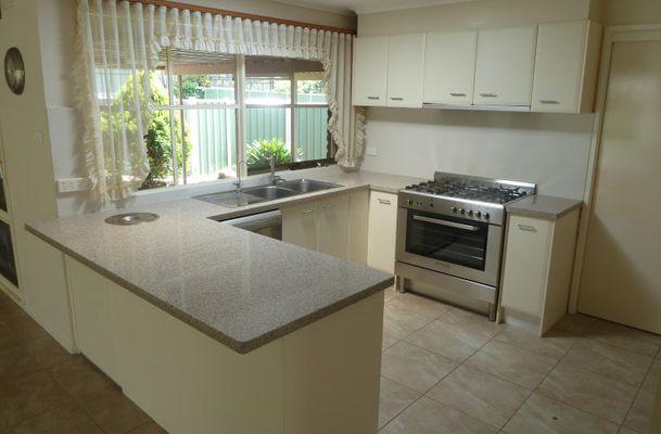 25 Heversham Grove, Greenvale