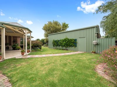 24 Woodburne Drive, Sale