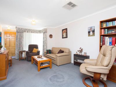 1 / 146 Raglan Avenue, South Plympton