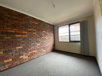 3 / 12 Moffatt Crescent, Hoppers Crossing