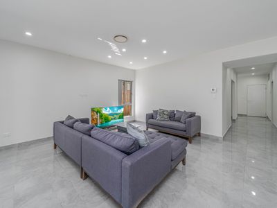 91 Dobroyd Drive, Elizabeth Hills