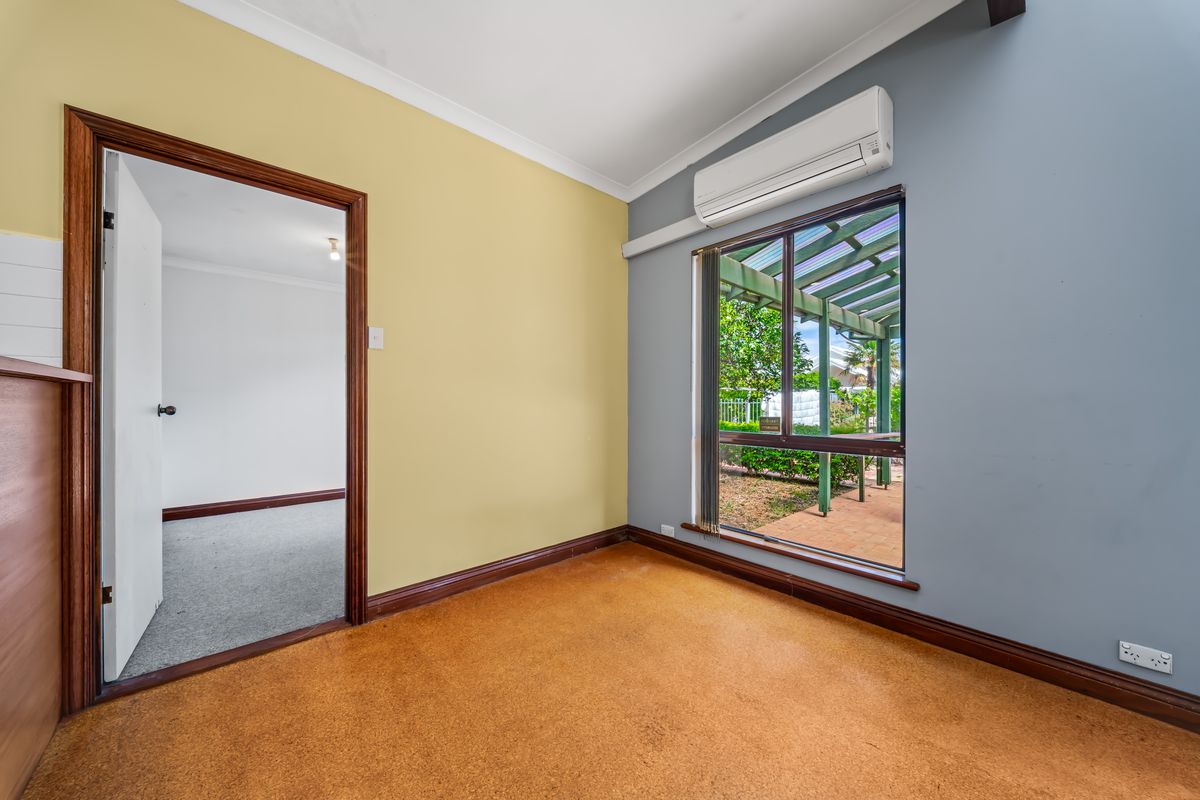 18 Armadale Road, Rivervale