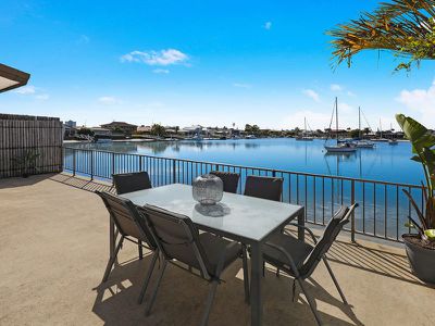 2 / 15-17 Carinya Street, Mooloolaba