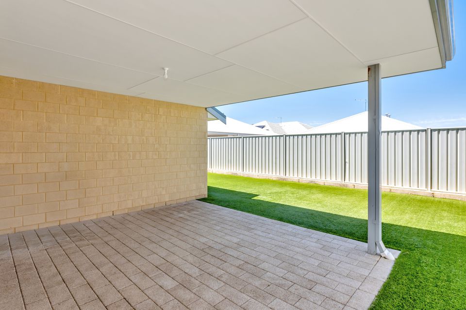 18 Yandal Way, Golden Bay