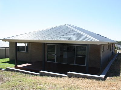 24 Isabella Parade, Forster