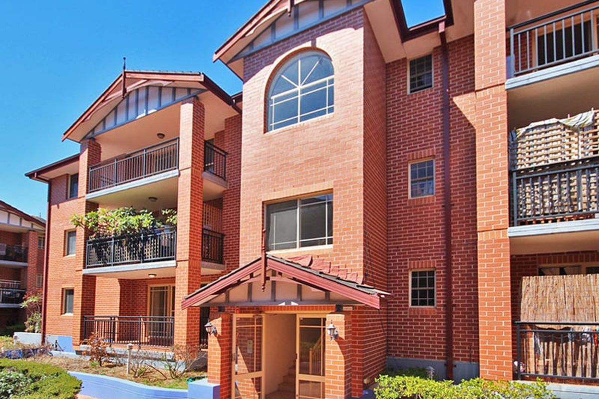 16 / 8-12 Hornsey Road, Homebush West