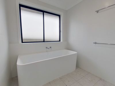 6 Molonglo Crescent, Dubbo