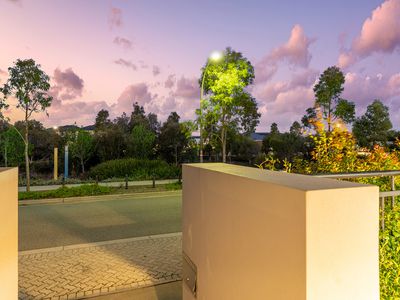 21 Livorno Boulevard, Piara Waters