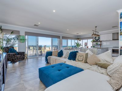 8 Harlequin Way, Yanchep