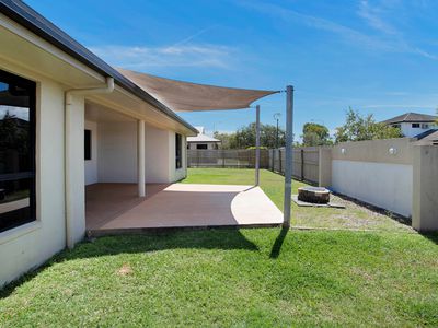 2 Mark Crescent, Glenella