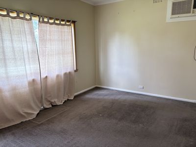 1 / 4 Sugden Street, Tocumwal