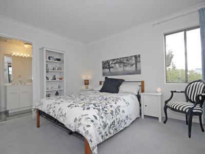 18 / 37 Carlingford Road, Epping