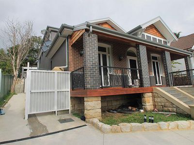 1 / 172 Wollongong Road, Arncliffe