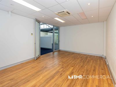 1 / 2 Lyell Street, Fyshwick