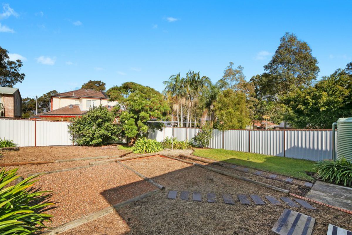 54 Coorabin Street, Gorokan
