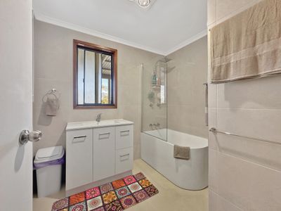 10 Conquest Crescent, Tanilba Bay