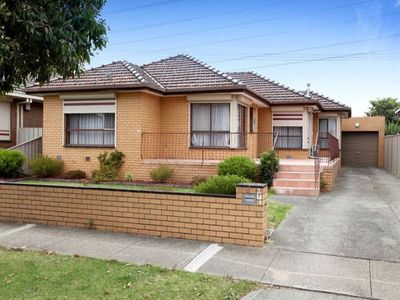 24 Fremont Parade, Sunshine West