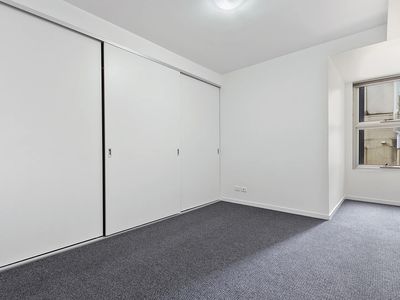 15 / 100 Queensberry Street, Carlton