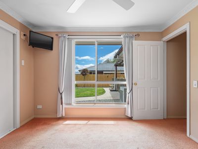 150 Wellington Street, Longford