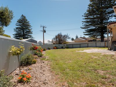 11 Railway Terrace, Beachport