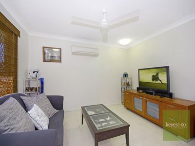 9 Johnstone Court, Douglas