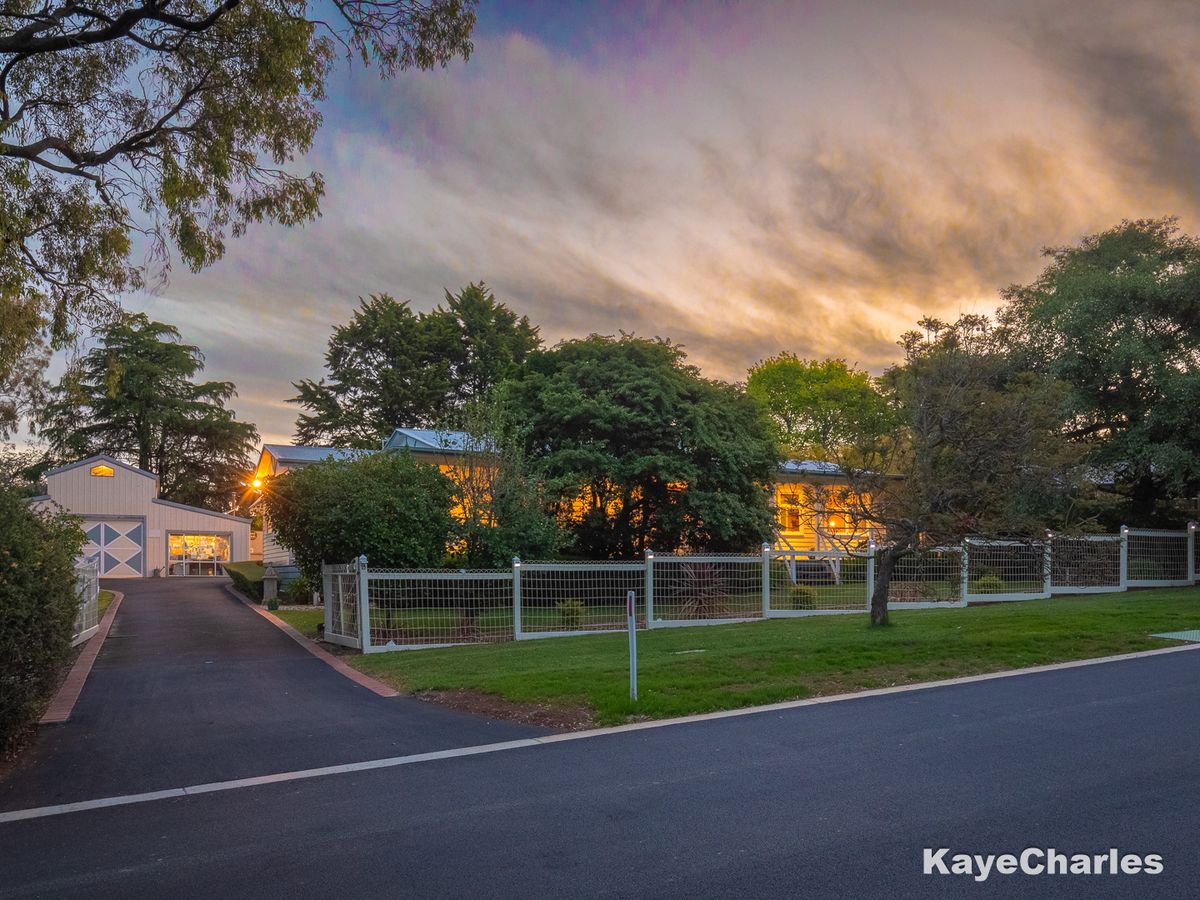 15 Burton Road, Beaconsfield Upper